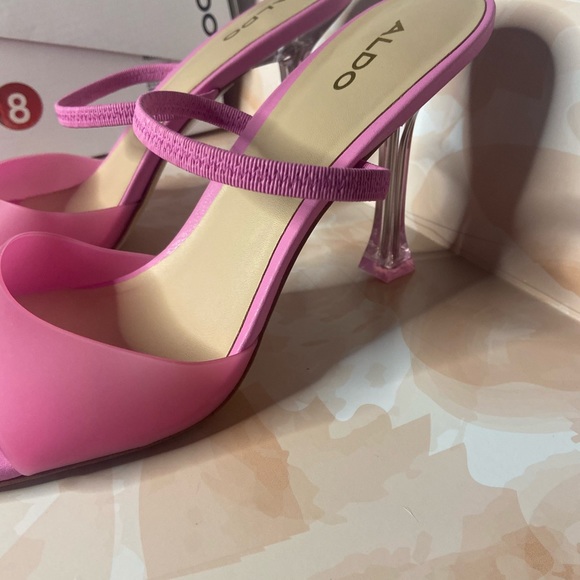 Pink Aldo kitten heels - Picture 3 of 5